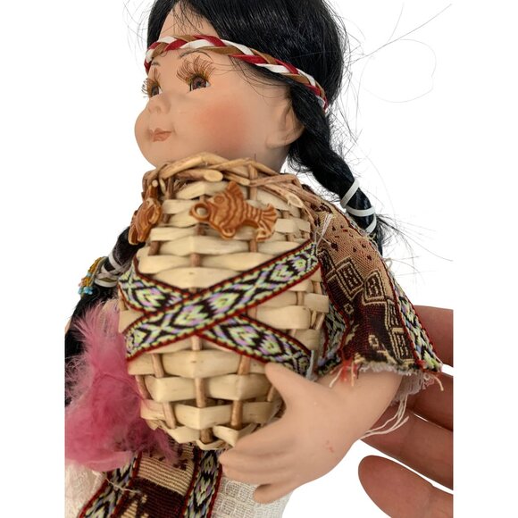 VTG 80s Handmade Native American Ceramic Display Doll Fish Basket Braids 8705 - Picture 3 of 13